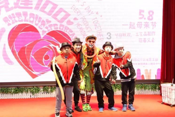 逃离金色的沙漠